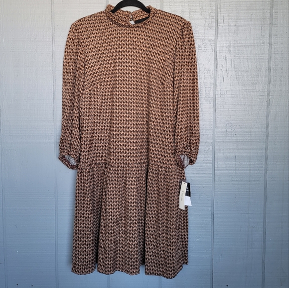 52seven Women's Long-Sleeve Mock Neck Hacci Dress. Size L - Picture 2 of 7